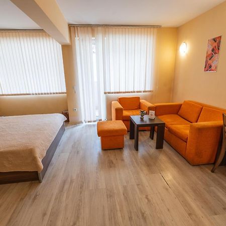 Family Hotel Gran Ivan Varna Exterior photo