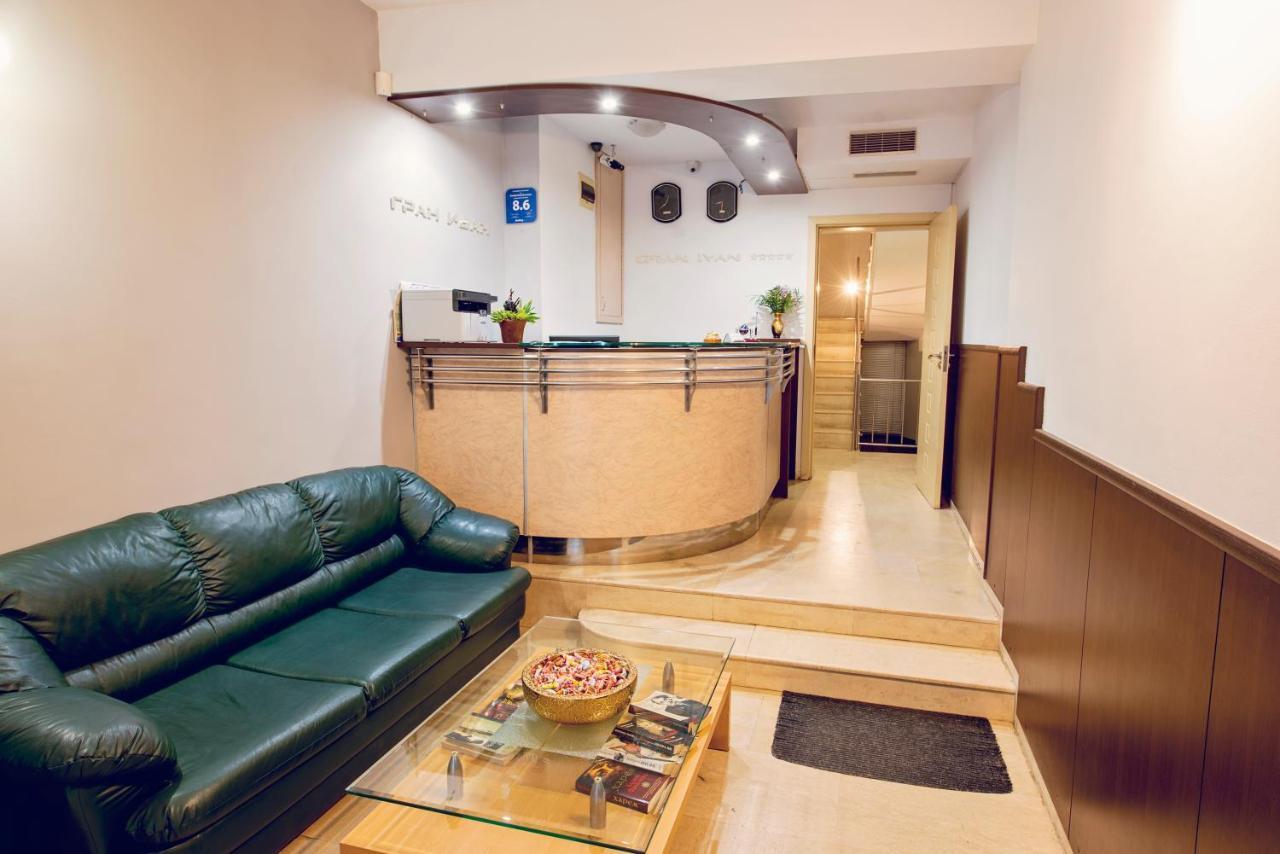Family Hotel Gran Ivan Varna Exterior photo