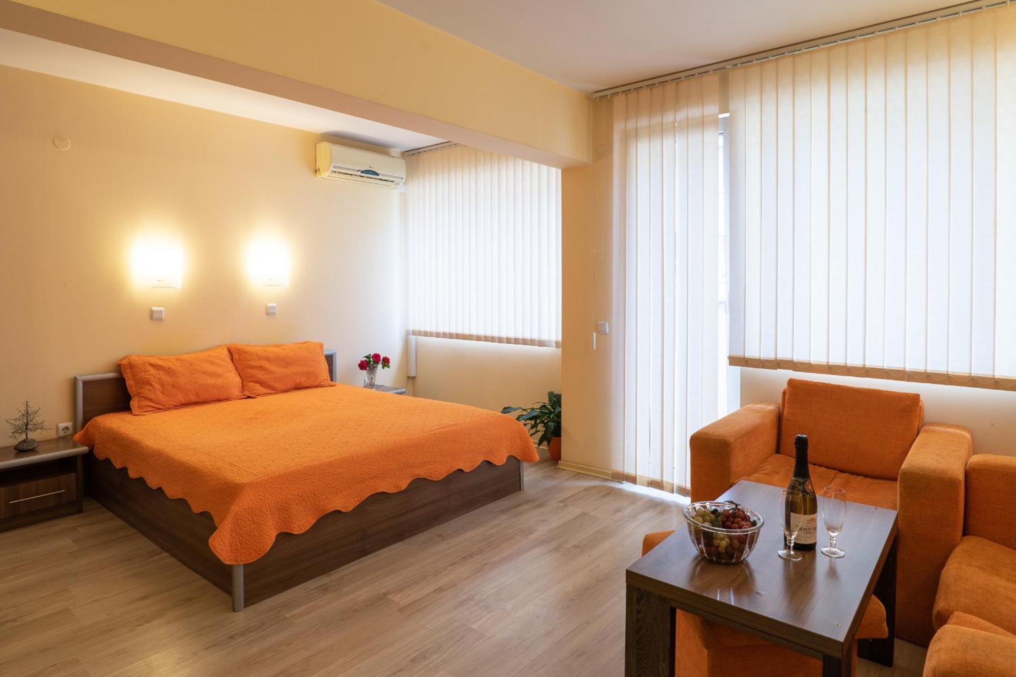 Family Hotel Gran Ivan Varna Exterior photo