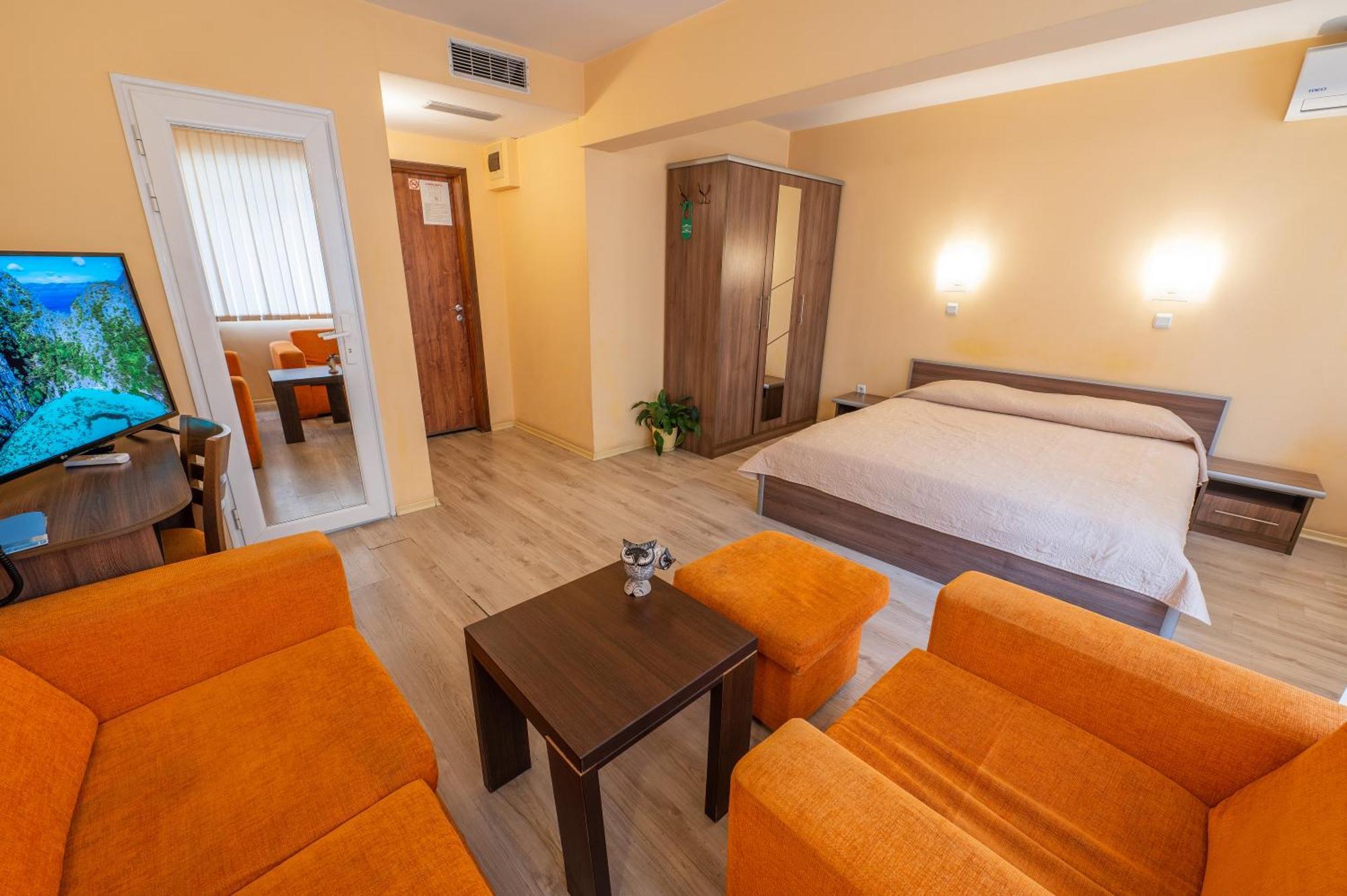 Family Hotel Gran Ivan Varna Exterior photo