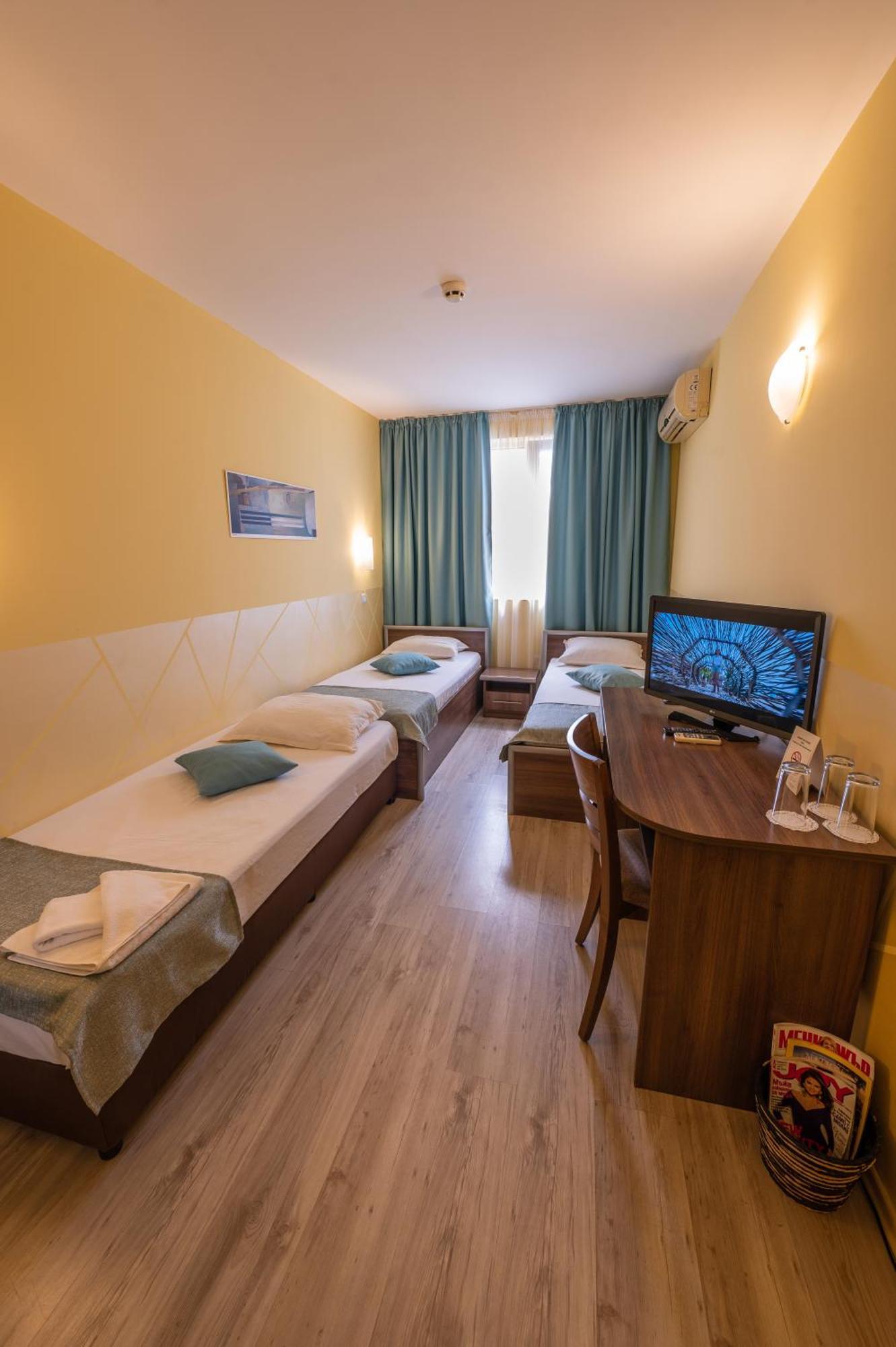 Family Hotel Gran Ivan Varna Exterior photo